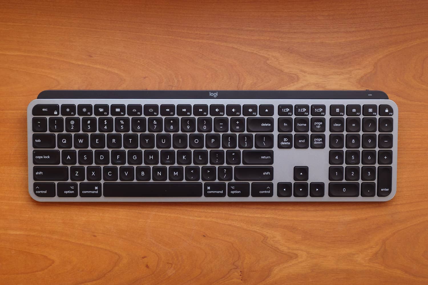 what key on a windows keyboard is the command key for mac